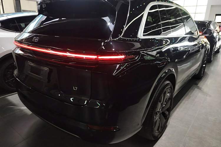 Used Li Auto L7 2025 Max Smart Refresh Edition Rear Right 45 Deg