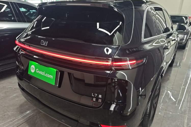 Used Li Auto L7 2025 Pro Smart Refresh Edition Rear Right 45 Deg