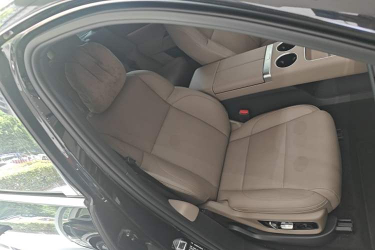 Used Li Auto L7 2025 Max Smart Refresh Edition Right Front Seat
