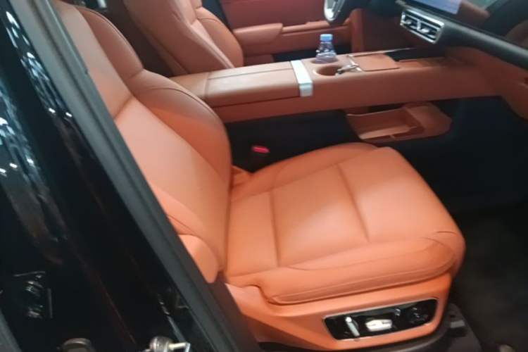 Used Li Auto L7 2025 Max Smart Refresh Edition Right Front Seat