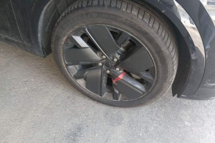 Used Li Auto L7 2025 Pro Smart Refresh Edition Right Front Wheel Hub