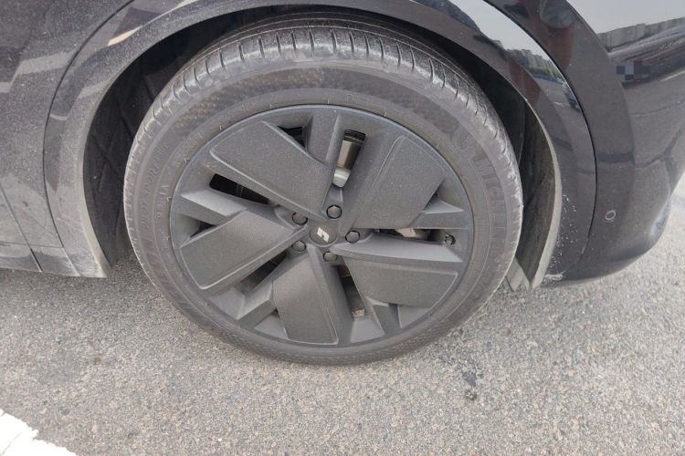 Used Li Auto L7 2025 Pro Smart Refresh Edition Right Front Wheel Hub