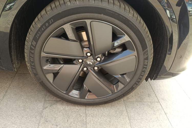 Used Li Auto L7 2025 Max Smart Refresh Edition Right Front Wheel Hub