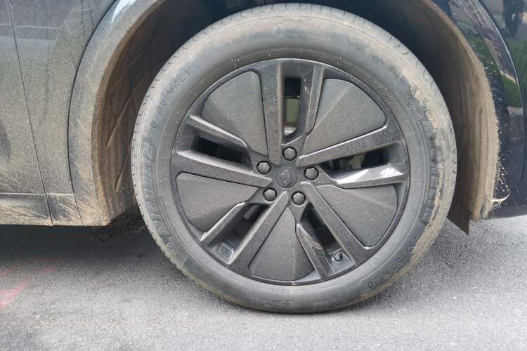 Used Li Auto L7 2025 Pro Smart Refresh Edition Right Front Wheel Hub