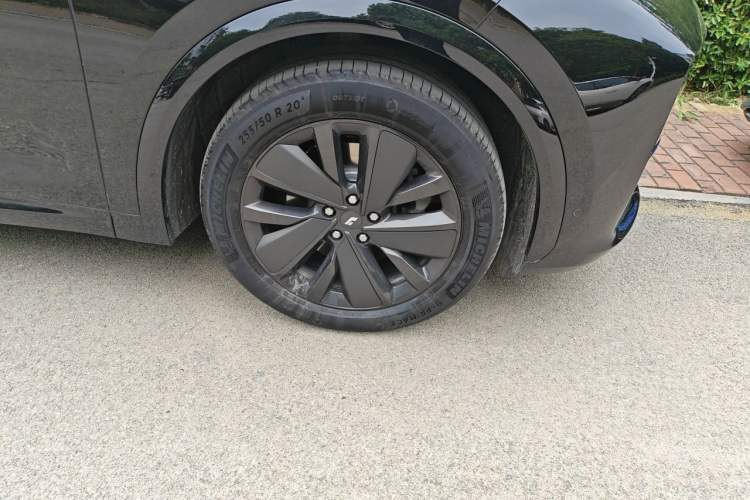 Used Li Auto L7 2025 Max Smart Refresh Edition Right Front Wheel Hub
