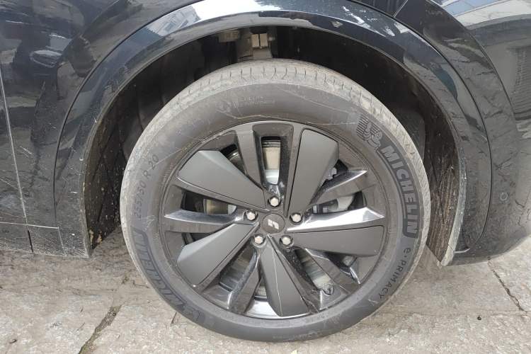Used Li Auto L7 2025 Max Smart Refresh Edition Right Front Wheel Hub