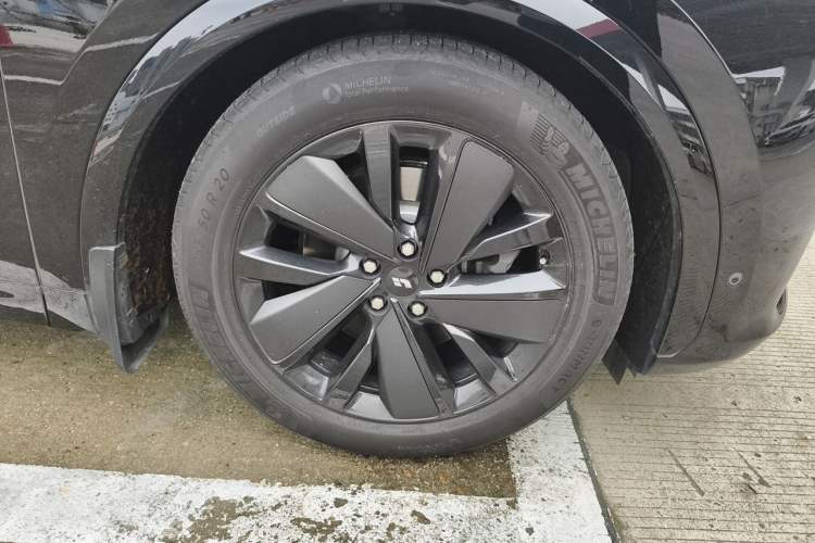 Used Li Auto L7 2025 Pro Smart Refresh Edition Right Front Wheel Hub
