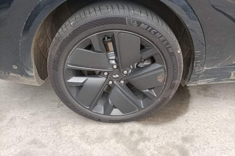 Used Li Auto L7 2025 Max Smart Refresh Edition Right Rear Wheel Hub