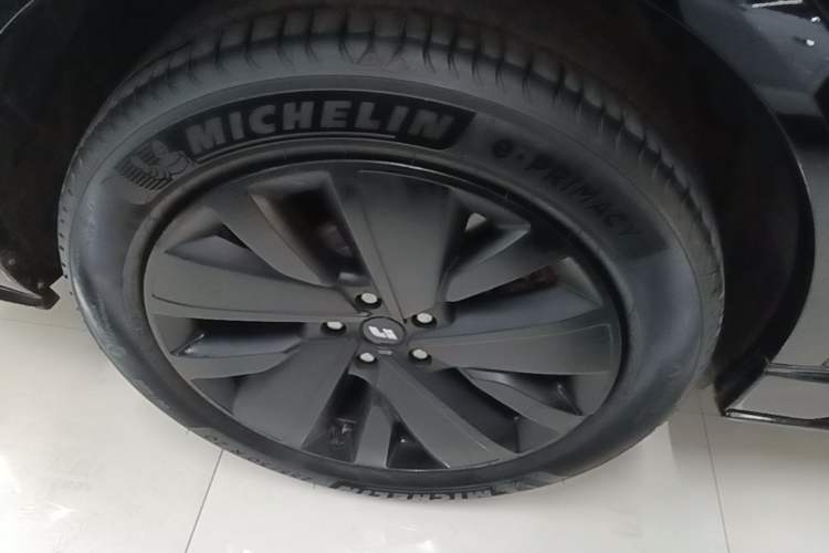 Used Li Auto L7 2025 Max Smart Refresh Edition Right Rear Wheel Hub