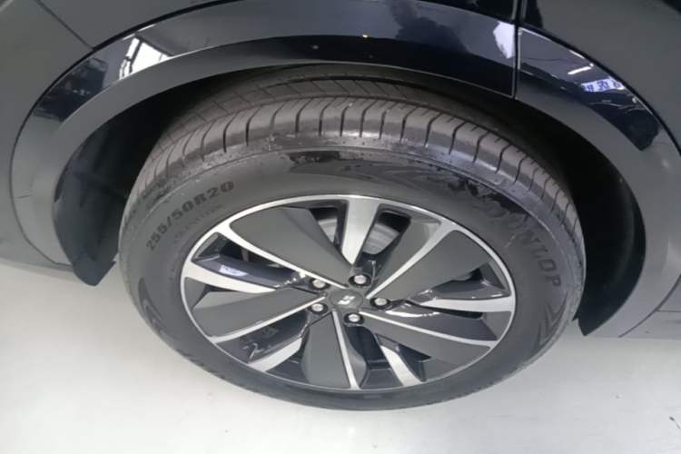 Used Li Auto L7 2025 Pro Smart Refresh Edition Right Rear Wheel Hub