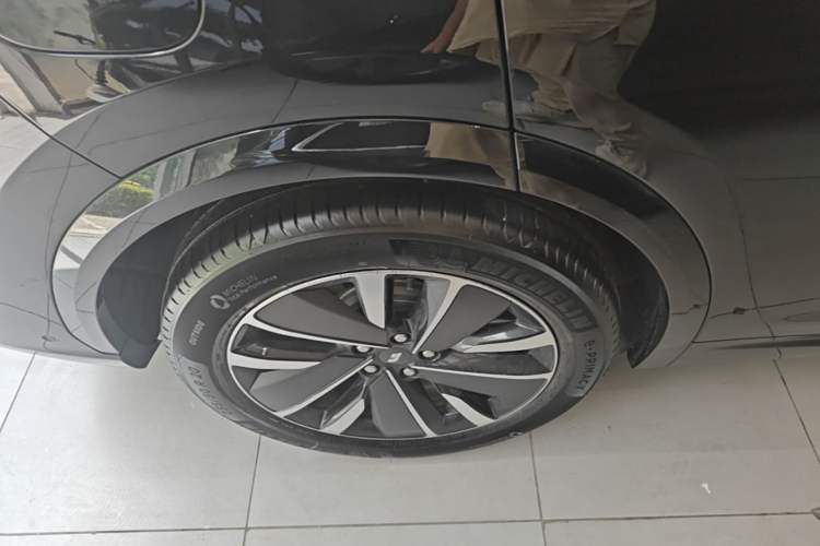 Used Li Auto L7 2025 Max Smart Refresh Edition Right Rear Wheel Hub