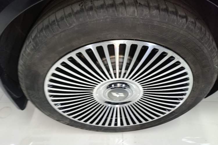 Used Li Auto L7 2025 Ultra Smart Refreshed Edition Right Rear Wheel Hub