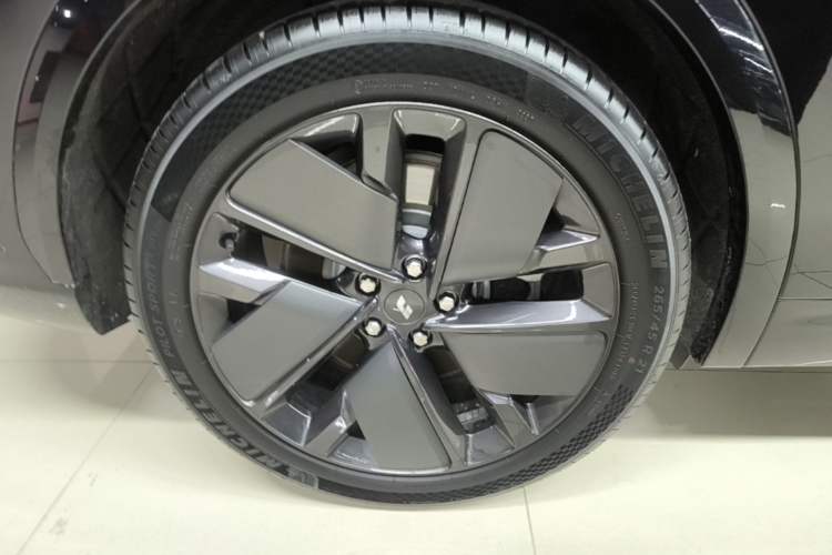 Used Li Auto L7 2025 Max Smart Refresh Edition Right Rear Wheel Hub