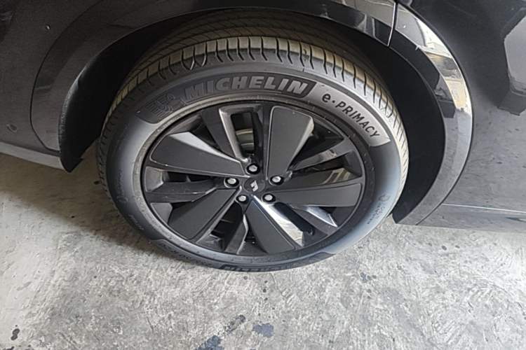 Used Li Auto L7 2025 Max Smart Refresh Edition Right Rear Wheel Hub
