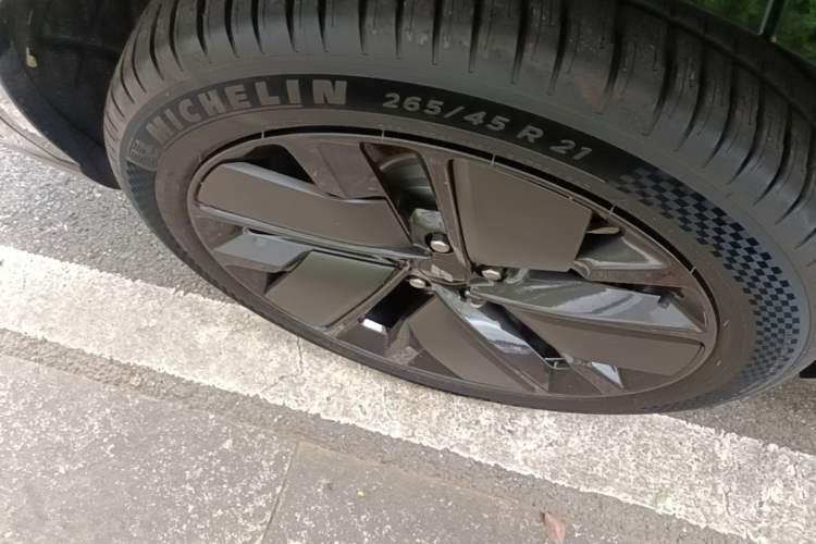 Used Li Auto L7 2025 Max Smart Refresh Edition Right Rear Wheel Hub