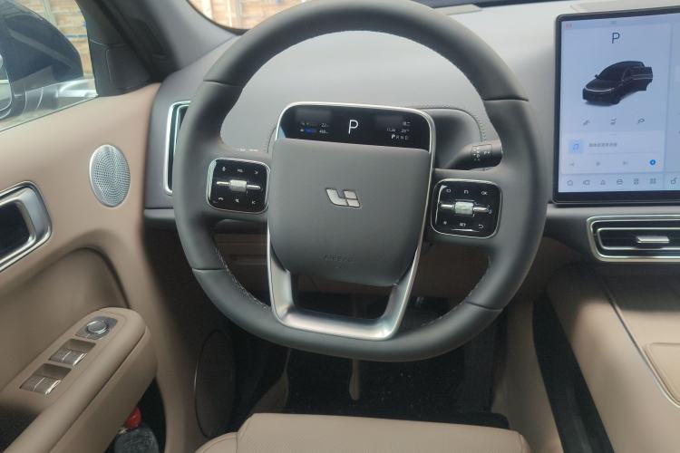 Used Li Auto L7 2025 Pro Smart Refresh Edition Steering Wheel