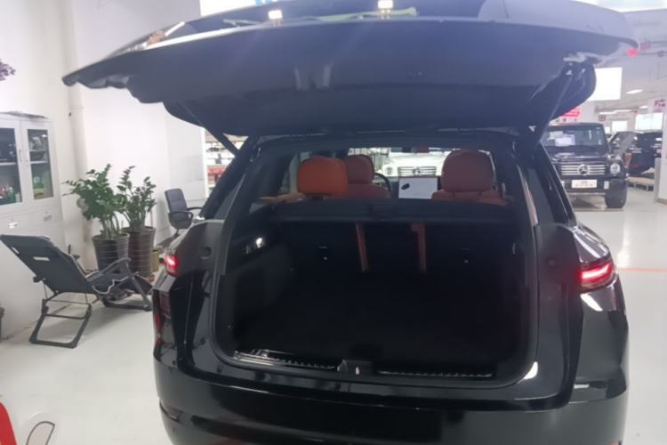 Used Li Auto L7 2025 Pro Smart Refresh Edition Trunk