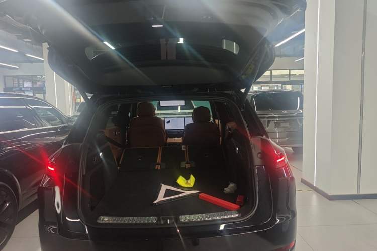 Used Li Auto L7 2025 Ultra Smart Refreshed Edition Trunk