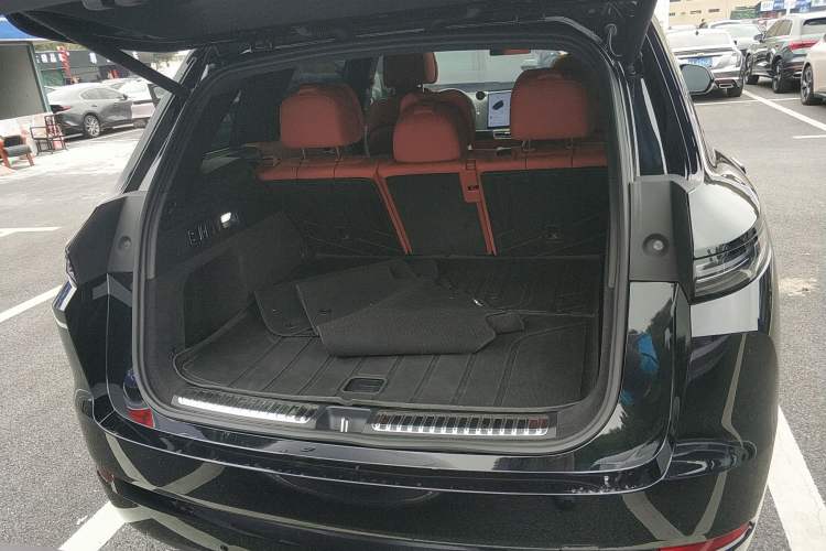 Used Li Auto L7 2025 Max Smart Refresh Edition Trunk