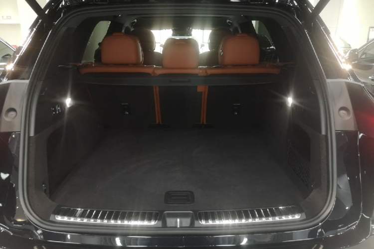 Used Li Auto L7 2025 Pro Smart Refresh Edition Trunk