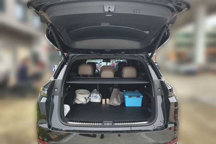 Used Li Auto L7 2025 Pro Smart Refresh Edition Trunk