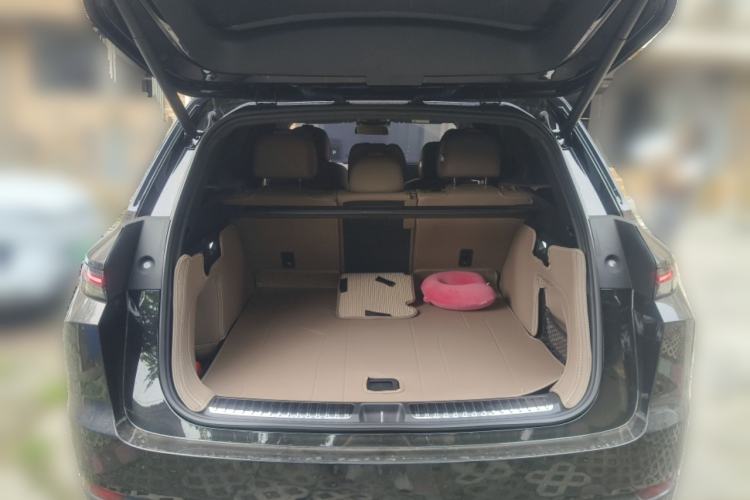 Used Li Auto L7 2025 Pro Smart Refresh Edition Trunk