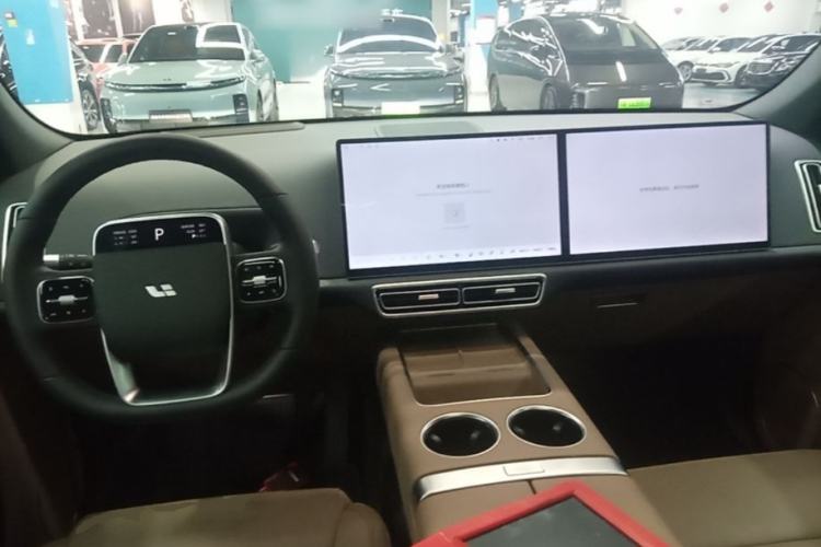Used Li Auto L7 2025 Ultra Smart Refreshed Edition Center Console