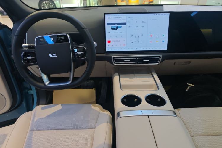 Used Li Auto L7 2025 Ultra Smart Refreshed Edition Center Console
