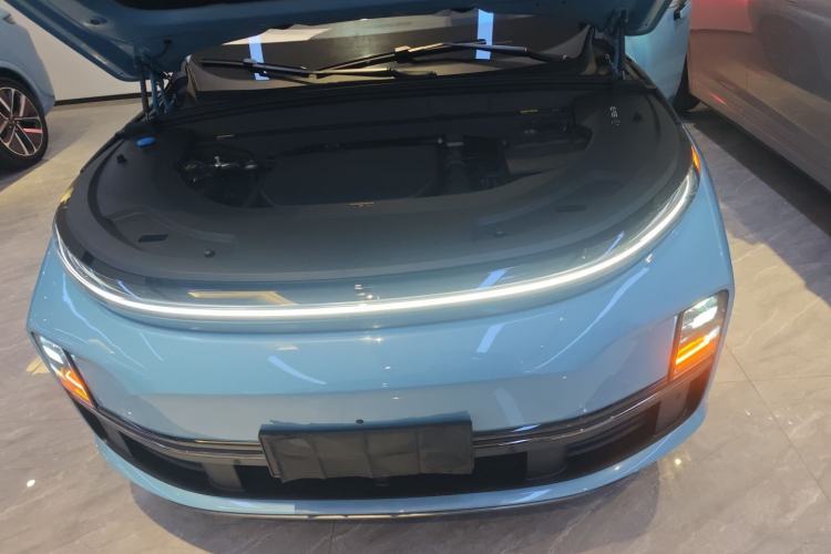 Used Li Auto L7 2025 Ultra Smart Refreshed Edition Engine Bay