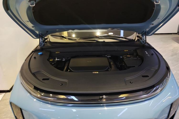Used Li Auto L7 2025 Ultra Smart Refreshed Edition Engine Bay