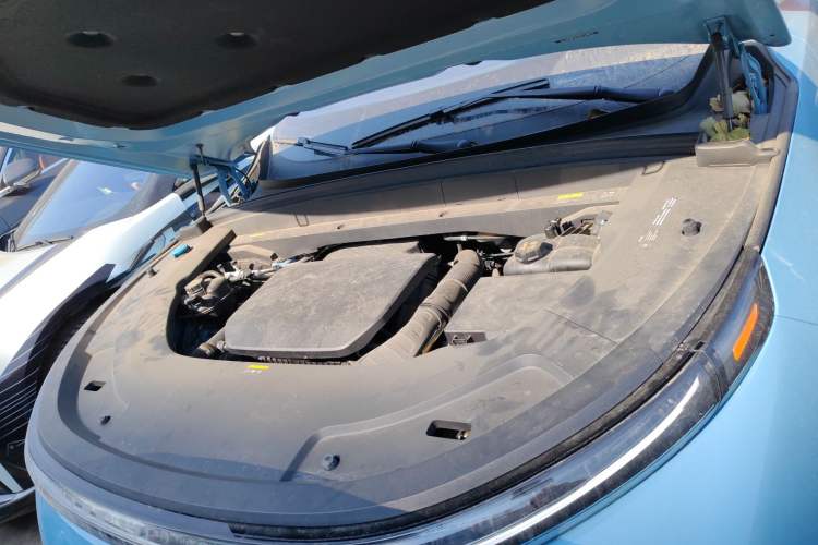Used Li Auto L7 2025 Ultra Smart Refreshed Edition Engine Bay