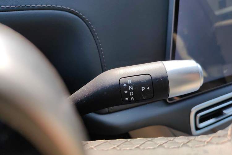 Used Li Auto L7 2025 Ultra Smart Refreshed Edition Gear Lever
