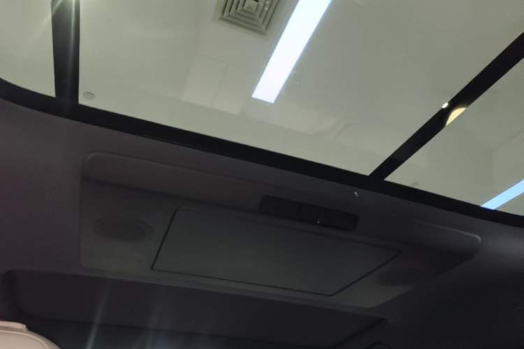 Used Li Auto L7 2025 Ultra Smart Refreshed Edition Headliner