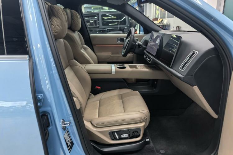 Used Li Auto L7 2025 Ultra Smart Refreshed Edition Interior 5