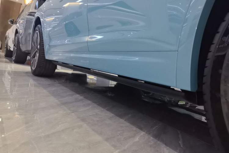 Used Li Auto L7 2025 Ultra Smart Refreshed Edition Left Side Sill