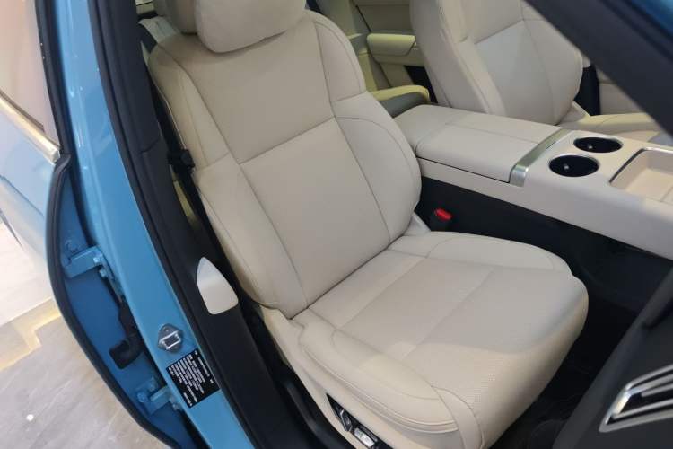 Used Li Auto L7 2025 Ultra Smart Refreshed Edition Right Front Seat