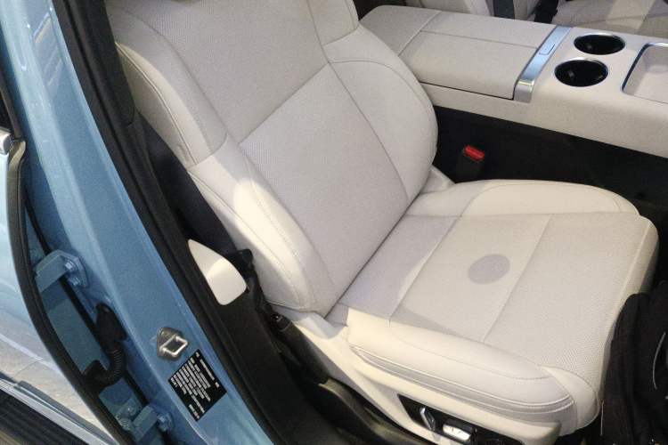 Used Li Auto L7 2025 Ultra Smart Refreshed Edition Right Front Seat