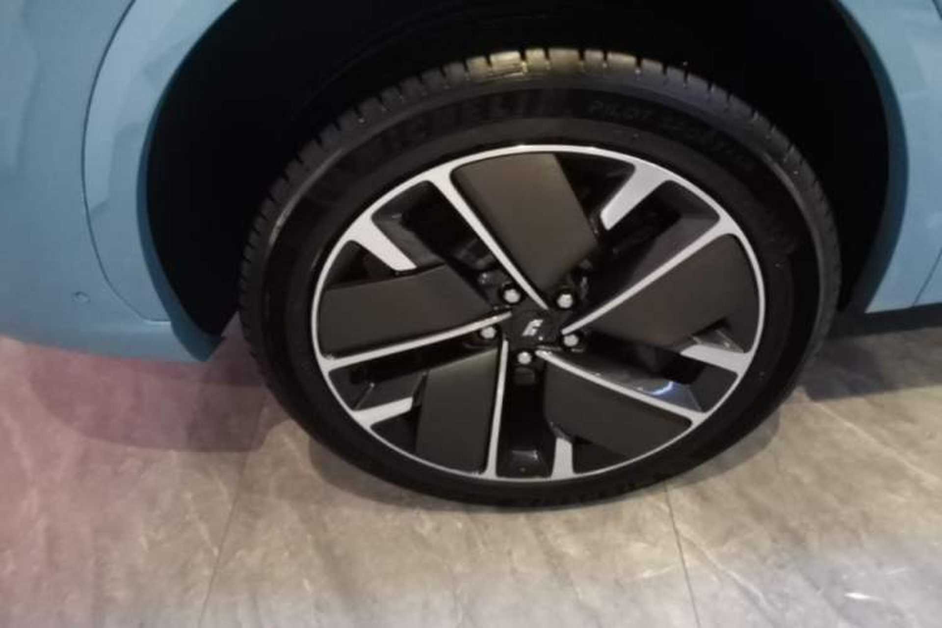 Used Li Auto L7 2025 Ultra Smart Refreshed Edition Right Rear Wheel Hub