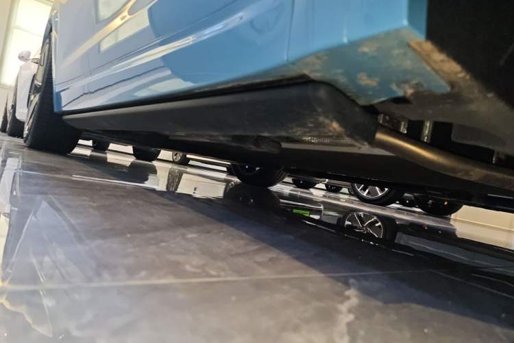 Used Li Auto L7 2025 Ultra Smart Refreshed Edition Right Side Sill