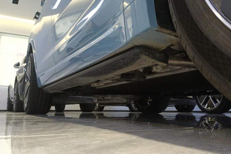 Used Li Auto L7 2025 Ultra Smart Refreshed Edition Right Side Sill