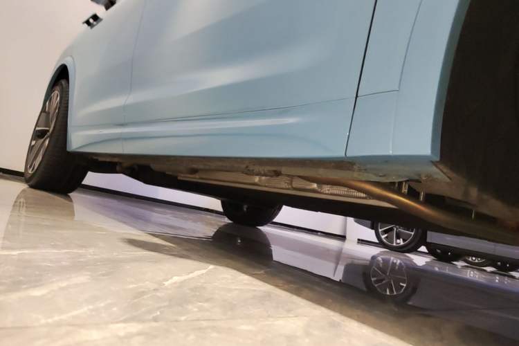 Used Li Auto L7 2025 Ultra Smart Refreshed Edition Right Side Sill