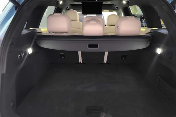 Used Li Auto L7 2025 Ultra Smart Refreshed Edition Trunk