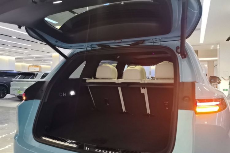 Used Li Auto L7 2025 Ultra Smart Refreshed Edition Trunk