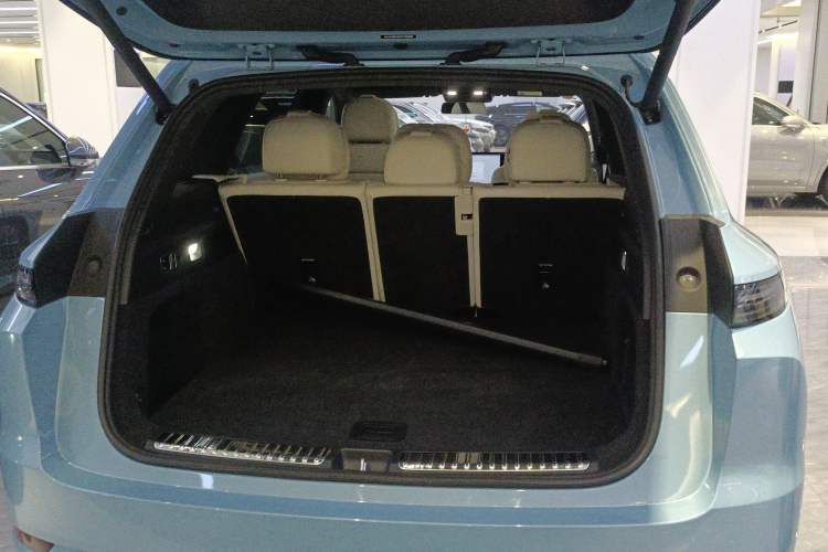 Used Li Auto L7 2025 Ultra Smart Refreshed Edition Trunk