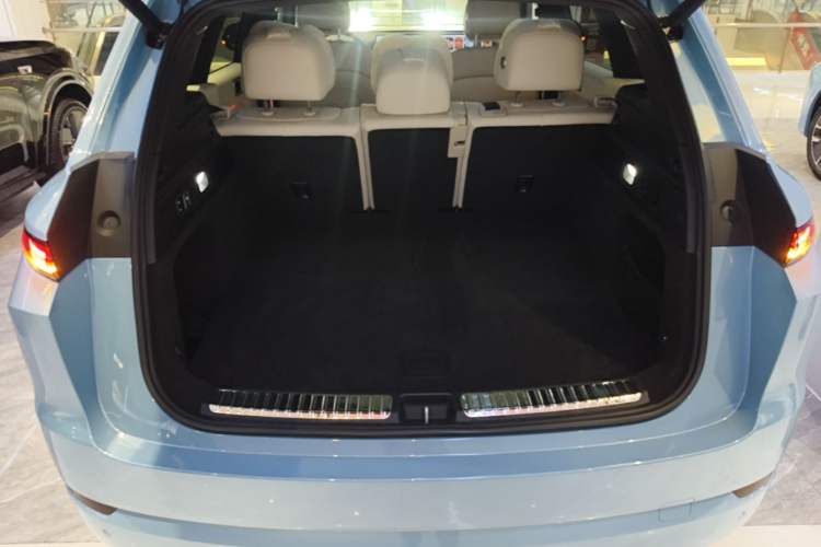 Used Li Auto L7 2025 Ultra Smart Refreshed Edition Trunk
