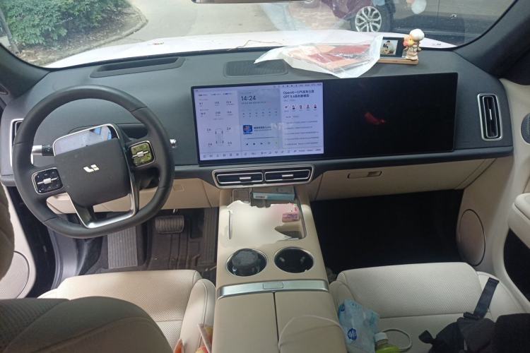Used Li Auto L7 2025 Max Smart Refresh Edition Center Console