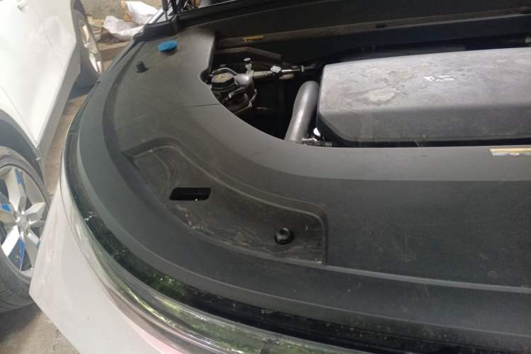 Used Li Auto L7 2025 Max Smart Refresh Edition Engine Bay Right