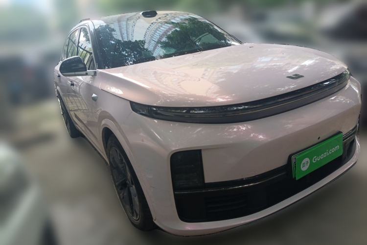 Used Li Auto L7 2025 Max Smart Refresh Edition Front Right 45 Deg