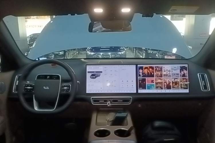 Used Li Auto L7 2025 Max Smart Refresh Edition Center Console