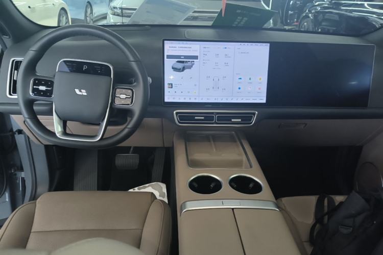 Used Li Auto L7 2025 Max Smart Refresh Edition Center Console